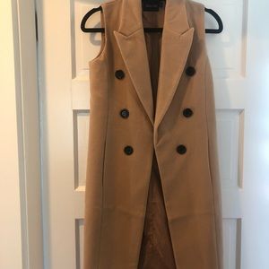 Sleeveless Trench Coat